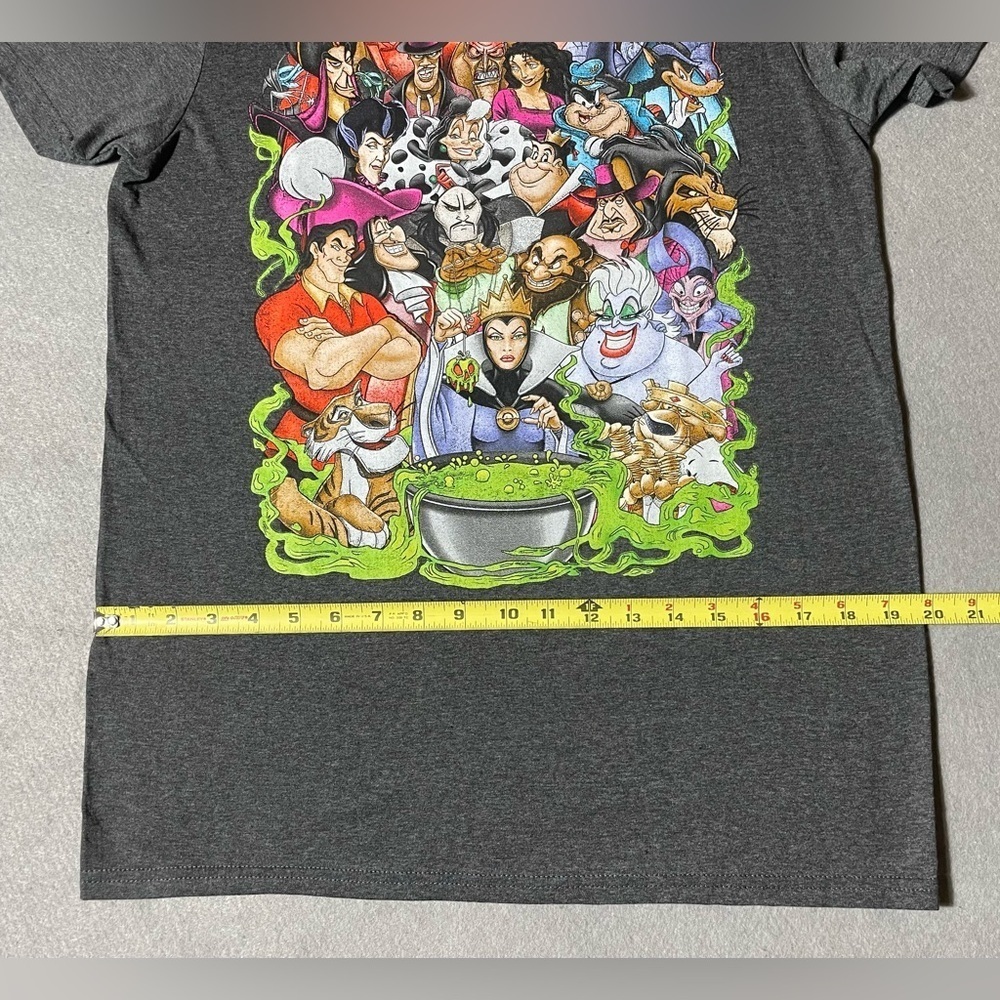 Disney Villains T-Shirt Men’s Group Collage Heather Gray Size Medium - Picture 3 of 6